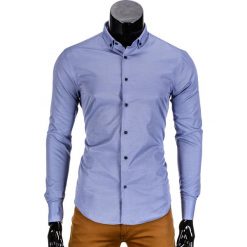 KOSZULA MĘSKA ELEGANCKA Z DŁUGIM RĘKAWEM K350 - GRANATOWA. Niebieskie koszule męskie na spinki Ombre Clothing, m, z bawełny, z klasycznym kołnierzykiem, z długim rękawem. Za 49,00 zł.