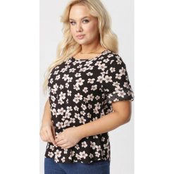 Brązowa Bluzka Allunora. Pomarańczowe bluzki damskie Born2be, xl, bez wzorów, bez kołnierzyka, bez rękawów. W wyprzedaży za 54,99 zł.