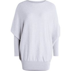 Swetry klasyczne damskie: Curare Yogawear Sweter lightgrey melange