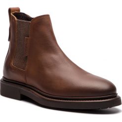 Sztyblety MARC O'POLO - 808 25025002 100 Cognac 720. Brązowe sztyblety męskie Marc O'Polo, z materiału. Za 729,00 zł.