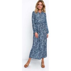 Maxi Sukienka w Wężowy Wzór w Odcieniach Niebieskiego. Szare sukienki damskie Molly.pl, s, bez wzorów, eleganckie, bez kołnierzyka, z długim rękawem, długie, maxi. Za 191,90 zł.