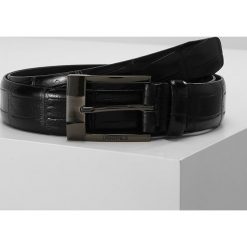 LAGERFELD Pasek black. Czarne paski męskie marki LAGERFELD, w paski, ze skóry. W wyprzedaży za 371,40 zł.