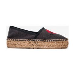 Love Moschino Espadryle Niebieski. Niebieskie espadryle damskie Love Moschino, bez wzorów, z materiału, bez obcasa. Za 755,95 zł.
