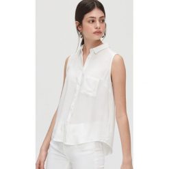 Koszula bez rękawów - Biały. Białe koszule damskie Cropp, s, bez wzorów, bez kołnierzyka, bez rękawów. Za 39,99 zł.