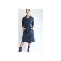 Wełniany płaszcz SCANDINAVIAN DREAM DEEP NAVY WOOL. Niebieskie płaszcze damskie TRUE COLOR by Ann, s, z aplikacjami, z wełny, klasyczne. Za 499,00 zł.