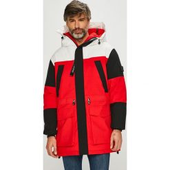 Tommy Hilfiger - Kurtka. Czerwone płaszcze męskie TOMMY HILFIGER, xl, bez wzorów, z poliesteru, długie, bez kaptura. W wyprzedaży za 1799,00 zł.