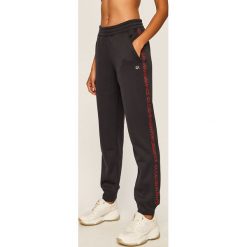 Calvin Klein Performance - Spodnie. Czarne spodnie damskie Calvin Klein Performance, s, z poliesteru. Za 449,90 zł.