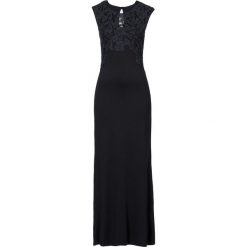 Długa sukienka z koronką bonprix czarny. Czarne sukienki damskie marki bonprix, w koronkowe wzory, z materiału, eleganckie, bez kołnierzyka, z długim rękawem, długie, maxi. Za 99,99 zł.