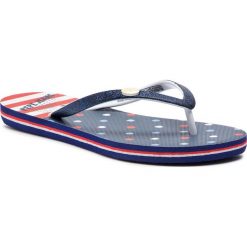 Japonki PEPE JEANS - Rake Kemy PLS70057 Navy 595. Niebieskie klapki damskie Pepe Jeans, bez wzorów, z jeansu, bez obcasa. W wyprzedaży za 69,00 zł.