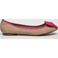 Corina - Baleriny. Czerwone baleriny damskie marki Corina, z gumy. W wyprzedaży za 39,90 zł.