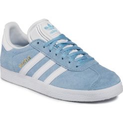 Buty adidas - Gazelle EF5550 Clesky/Ftwwht/Goldmt. Niebieskie półbuty damskie Adidas, na co dzień, bez wzorów, z zamszu, bez obcasa, na płaskiej podeszwie, bez zapięcia. Za 399,00 zł.