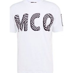 Koszulki polo: McQ Alexander McQueen DROPPED SHOULDER TEE Tshirt z nadrukiem optic white