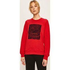 Tommy Hilfiger - Bluza. Czerwone bluzy damskie TOMMY HILFIGER, s, z aplikacjami, z bawełny, bez rękawów, bez kaptura. W wyprzedaży za 299,90 zł.