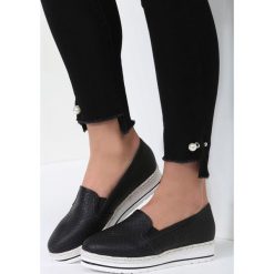 Czarne Slip On Quintessential. Czarne tenisówki damskie vices. Za 59,99 zł.