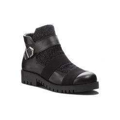 LASOCKI L047. Czarne botki damskie Lasocki, ze skóry, bez obcasa, bez zapięcia. Za 249,99 zł.