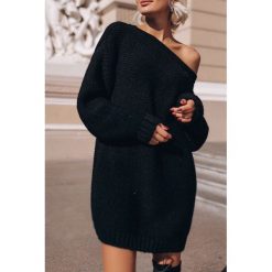 Sweter damski GORZA BLACK. Czarne bluzy damskie Sweter damski GORZA BLACK, uniwersalny, bez wzorów, bez rękawów, bez kaptura. W wyprzedaży za 79,00 zł.