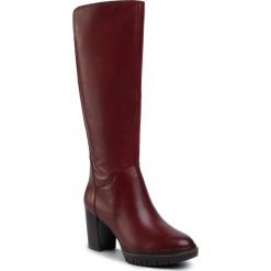 Kozaki TAMARIS - 1-25616-23 Sangria 536. Czerwone kozaki damskie Tamaris, ze skóry, bez obcasa, na obcasie, bez zapięcia. Za 519,00 zł.