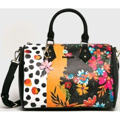Desigual - Torebka. Szare torebki klasyczne damskie Desigual, w paski, z poliesteru, casualowe, na ramię, średnie, z nadrukiem, bez dodatków. W wyprzedaży za 249,90 zł.