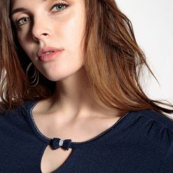 Swetry klasyczne damskie: Sweter z okrągłym wycięciem szyi z cienkiej dzianiny, 10% wełny