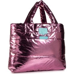 Torebka CHIARA FERRAGNI - 20AI-CFBAG001 Sachet Pink. Różowe torebki klasyczne damskie Chiara Ferragni, z aplikacjami, z materiału, klasyczne, zdobione, bez dodatków. Za 949,00 zł.