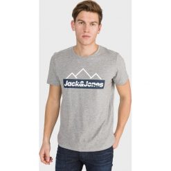 Jack & Jones Midmount Koszulka Szary. Szare podkoszulki męskie Jack & Jones, m, z haftami, z bawełny, z krótkim rękawem. Za 56,95 zł.