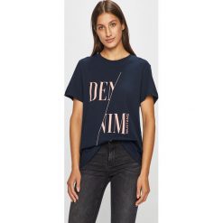 Mustang - T-shirt. Niebieskie bluzki damskie Mustang, s, z nadrukiem, z bawełny, z okrągłym kołnierzem. W wyprzedaży za 49,90 zł.