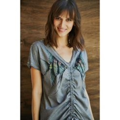Medicine - Top by Michalina Bolach, Falka Art. Bluzki damskie MEDICINE. W wyprzedaży za 39,90 zł.