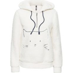Bluza z kapturem z polaru baranka z haftem bonprix biel wełny. Białe bluzy damskie bonprix, z haftami, z wełny, bez rękawów, z kapturem. Za 54,99 zł.