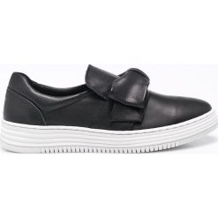 Buty sportowe damskie: Bullboxer – Buty
