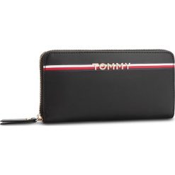 Duży Portfel Damski TOMMY HILFIGER - Corp Leather Za Wall AW0AW05755 002. Czarne portfele damskie TOMMY HILFIGER, bez wzorów, ze skóry. W wyprzedaży za 279,00 zł.