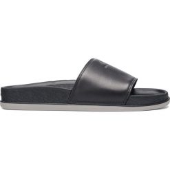 Gant Beachrock Kapcie Czarny. Czarne kapcie męskie GANT, ze skóry. Za 218,95 zł.