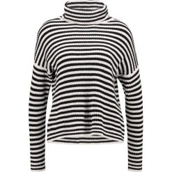 Swetry klasyczne damskie: Noisy May Tall NMHARLEY FUNNEL NECK Sweter black