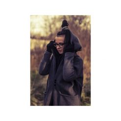 Płaszcz z kapturem Szary. Szare płaszcze damskie marki Sthorm, uniwersalny, bez wzorów, z tkaniny. Za 449,00 zł.