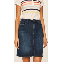 Tommy Hilfiger - Spódnica jeansowa. Niebieskie spódniczki damskie TOMMY HILFIGER, na co dzień, bez wzorów, z elastanu, casualowe, mini, ołówkowe. Za 399,90 zł.