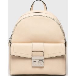 Trussardi Jeans - Plecak. Brązowe plecaki damskie Trussardi Jeans, bez wzorów, z jeansu. W wyprzedaży za 449,90 zł.