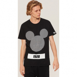 T-shirt Mickey Mouse - Czarny. Czarne t-shirty męskie House, l, z motywem z bajki. Za 49,99 zł.