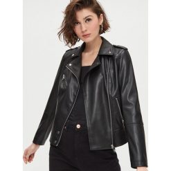 Kurtka biker - Czarny. Czarne kurtki damskie Cropp, s, bez wzorów, bez kaptura. Za 119,99 zł.