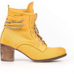 Ażurowe botki na obcasie - skóra naturalna - model 450 - kolor żółty. Żółte botki damskie Zapato, na zimę, ze skóry, eleganckie, za kostkę, na wysokim obcasie, na obcasie, na sznurówki. W wyprzedaży za 319,20 zł.