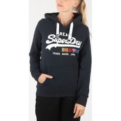 SuperDry Bluza Niebieski. Niebieskie bluzy damskie Superdry, xxs, z nadrukiem, z bawełny, bez rękawów, bez kaptura. Za 352,95 zł.