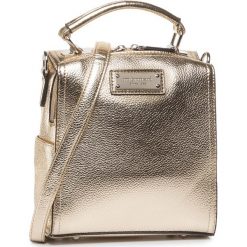 Torebka MONNARI - BAG2910-023 Gold. Żółte torebki klasyczne damskie Monnari, klasyczne. W wyprzedaży za 179,00 zł.