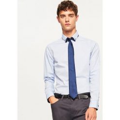 Koszula slim fit z mikroprintem - Niebieski. Niebieskie koszule męskie slim marki Reserved, m. Za 69,99 zł.