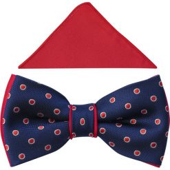 Granatowa mucha w czerwono-białe grochy A338. Czerwone muszki męskie Adam Collection - Krawaty i dodatki, na co dzień, w grochy, z poliesteru, eleganckie. Za 49,50 zł.