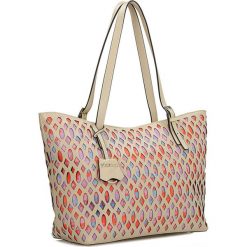 Torebka w kolorze beżowym ze wzorem - (S)44 x (W)30 x (G)17 cm. Brązowe torebki klasyczne damskie marki Kazar, bez wzorów, ze skóry, na ramię, bez dodatków. W wyprzedaży za 749,95 zł.