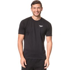 Koszulka sportowa w kolorze czarnym. Czarne koszulki męskie Speedo, Plage du Sud, s, z nadrukiem, z materiału, sportowe, z okrągłym kołnierzem, bez rękawów. W wyprzedaży za 75,95 zł.