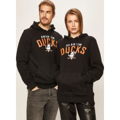 47brand - Bluza. Czarne bluzy damskie 47brand, s, z nadrukiem, z bawełny, bez rękawów, z kapturem. W wyprzedaży za 199,90 zł.