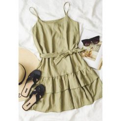 Zielona Sukienka Shoreline. Zielone sukienki damskie Born2be, na co dzień, s, w paski, bez kołnierzyka, bez rękawów, mini, proste. Za 79,99 zł.