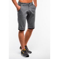 Krótkie spodenki męskie chino W150 - szare. Szare spodenki i szorty męskie Ombre Clothing, s, bez wzorów, z bawełny, klasyczne, krótkie. Za 39,00 zł.