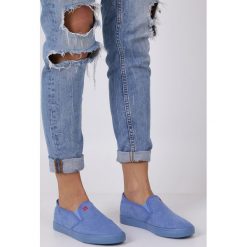 Niebieskie trampki slip on big star dd274886. Niebieskie trampki i tenisówki damskie BIG STAR, bez wzorów, z materiału, bez zapięcia. W wyprzedaży za 88,99 zł.