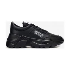 Versace Jeans Couture Tenisówki Czarny. Czarne trampki męskie Versace Jeans Couture, bez wzorów, z jeansu, bez zapięcia. Za 872,95 zł.