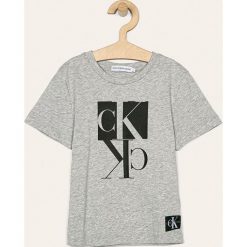 Calvin Klein Jeans - T-shirt dziecięcy 104-176 cm. Szare t-shirty chłopięce Calvin Klein Jeans, z nadrukiem, z bawełny, bez rękawów. Za 159,90 zł.